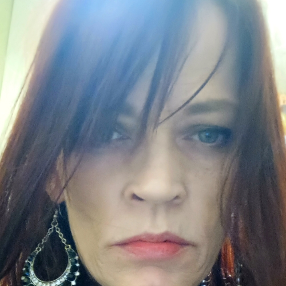 Meet your Posher, Carolyn